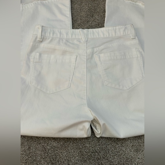 Democracy Women's white capris jeans size 6 NWOT - Picture 5 of 8